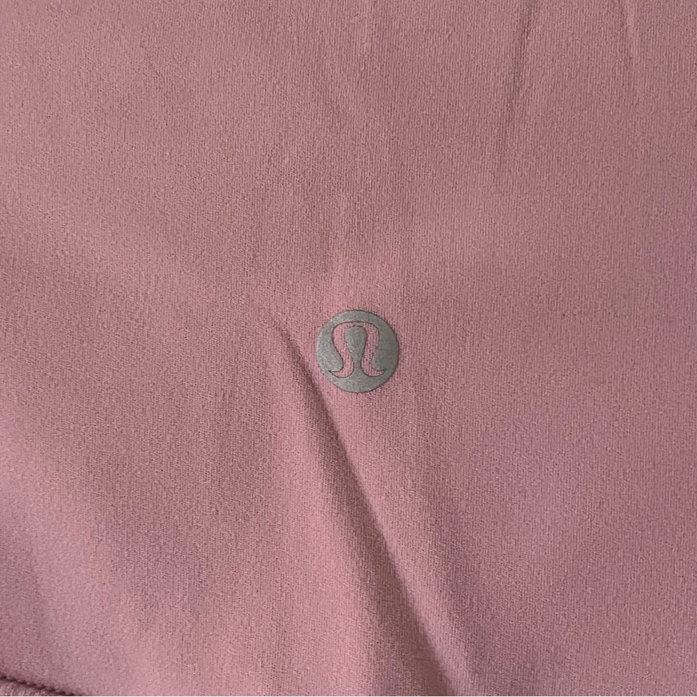 Lululemon Align 3/4 Crop Leggings. Size 6, light pink/rose color. - Picture 2 of 7
